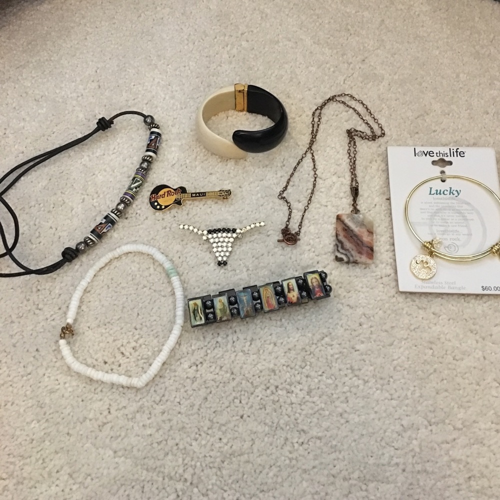 Lot of jewelry