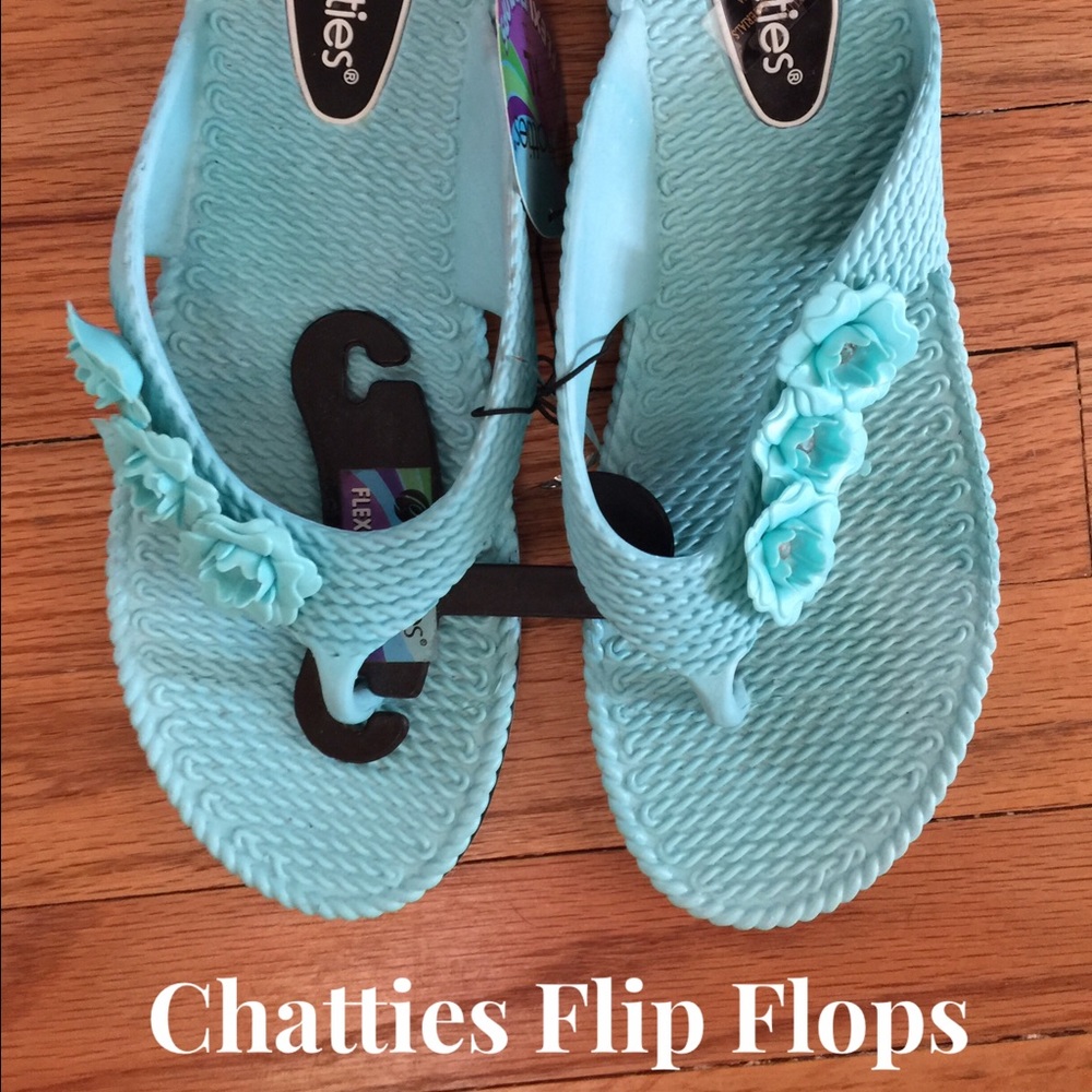 NWT Chatties Sandals