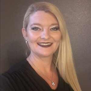 Meet your Posher, Misty