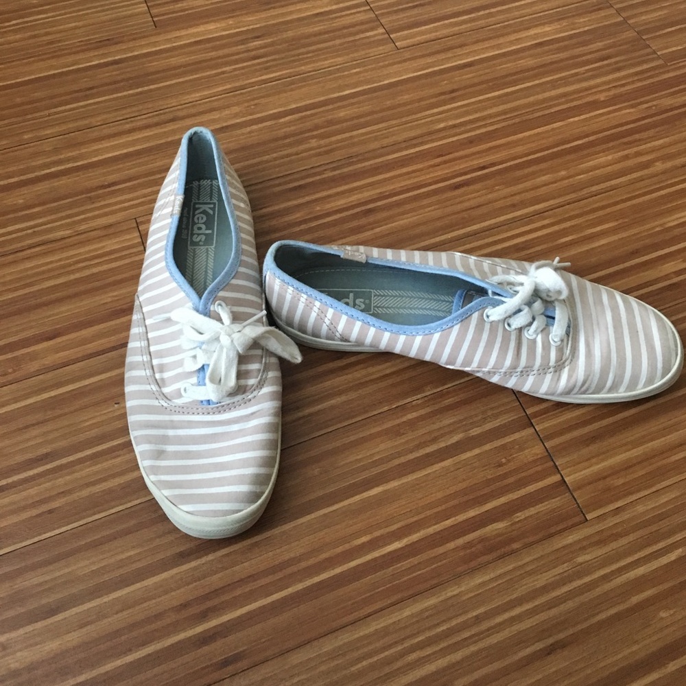Stripped keds