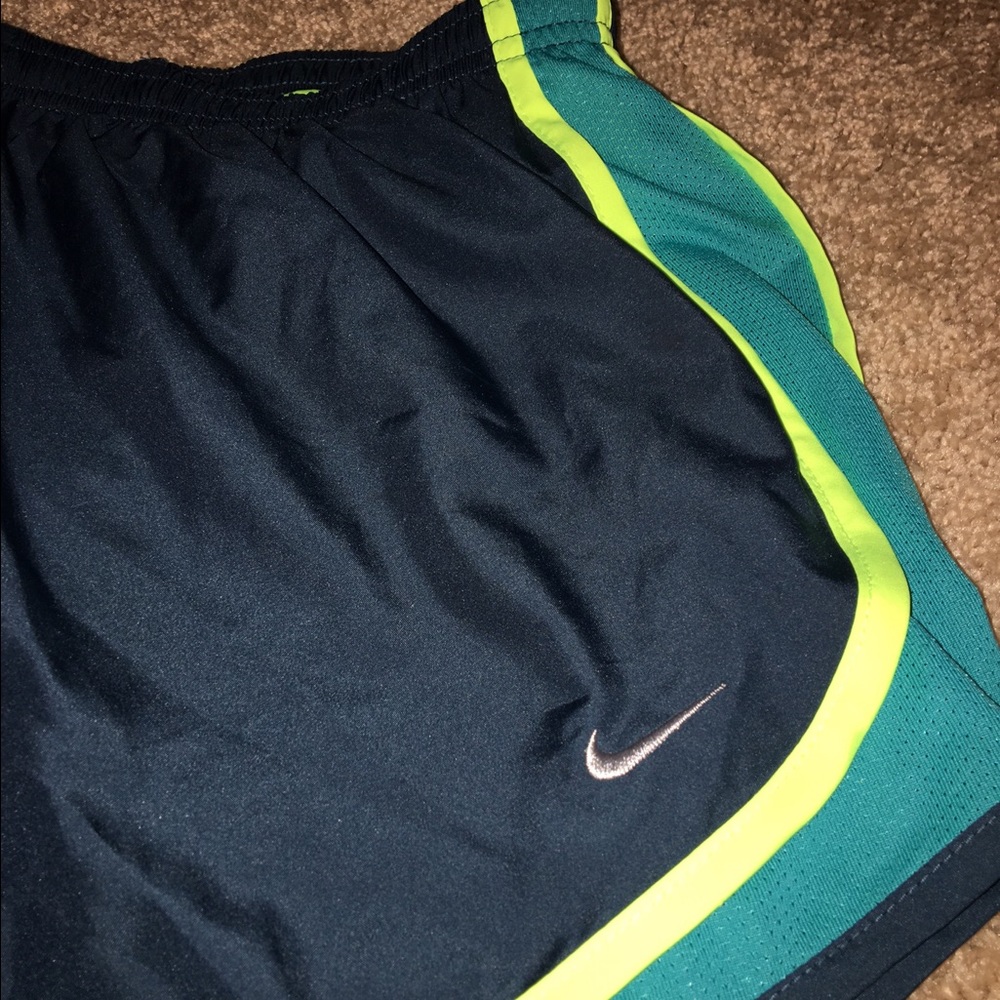 Nike Shorts - Picture 3 of 3