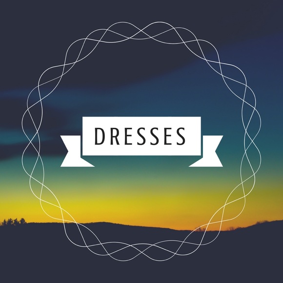 DRESSES & ROMPERS - Picture 1 of 1