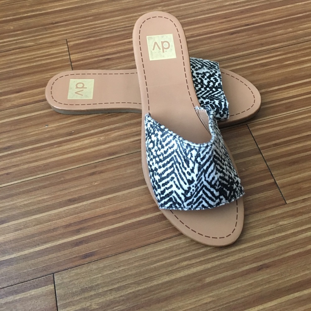 Sandals/slides