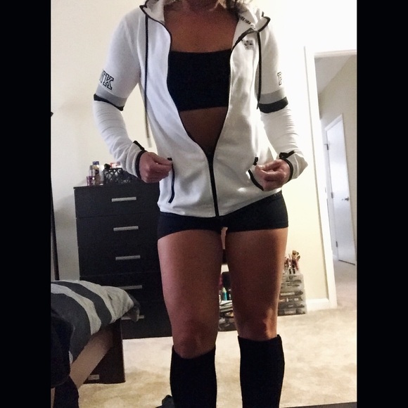 PINK Victoria's Secret Tops - ✨NWOT✨ VS PINK PERFECT FULL ZIP HOODIE