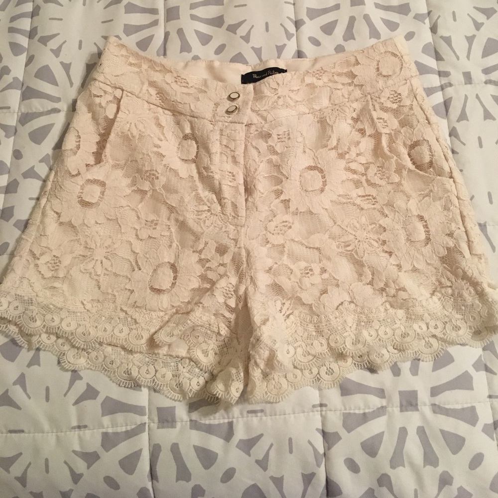 Cream color lace shorts