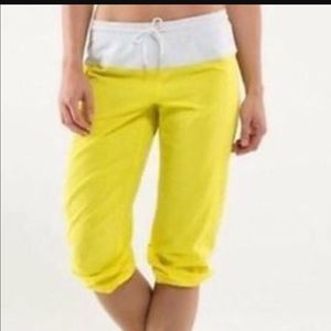nWt lululemon step lively crop pants 8 sizl numbs