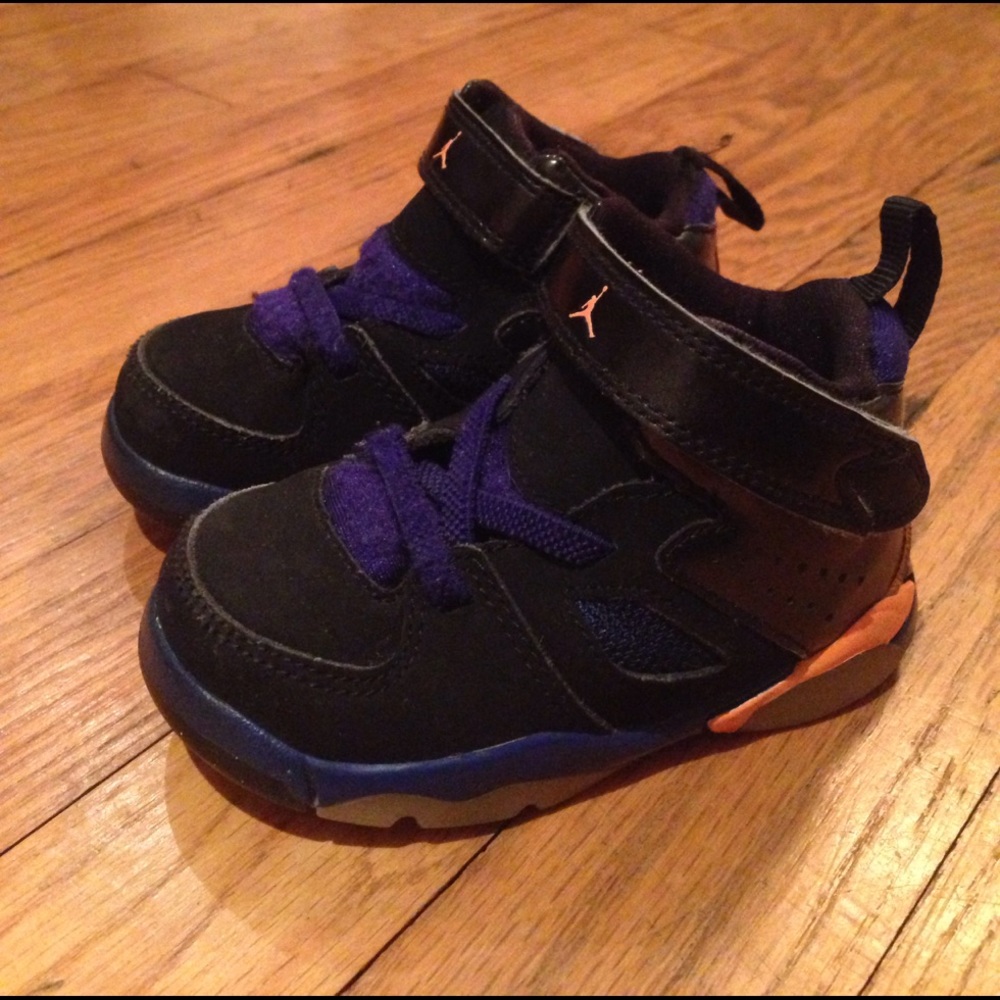 Boys Jordan's Sz 5C