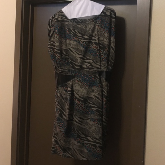 Black and Grey printed dress - Picture 1 of 4