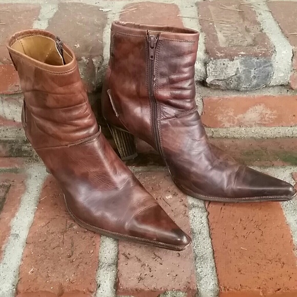 narrow fit ankle boots