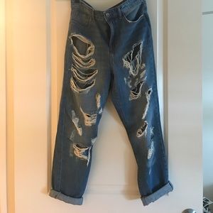 Distressed boyfriend jeans