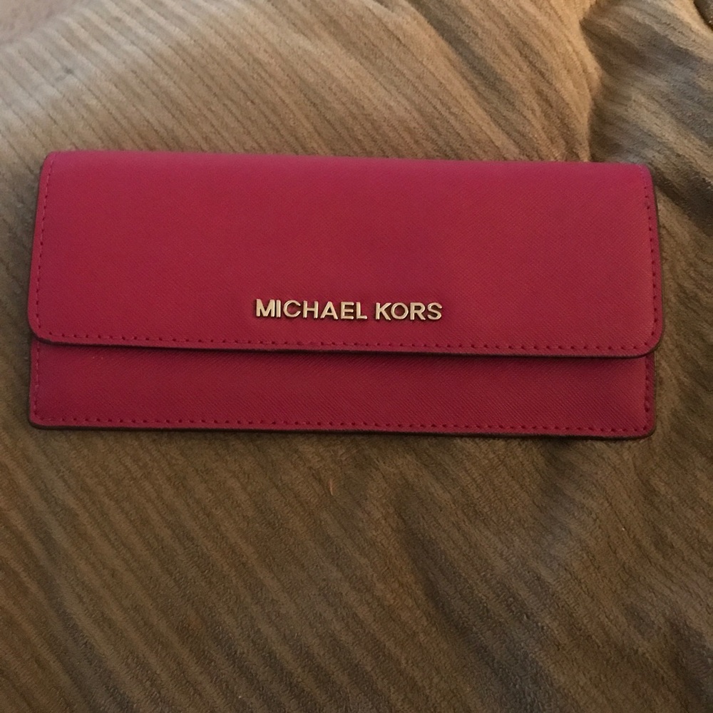 Michael kors wallet