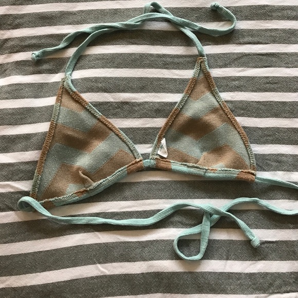 Chevron stripe bikini top - Picture 2 of 2
