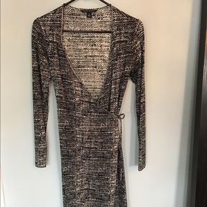 Banana Republic wrap dress size small.