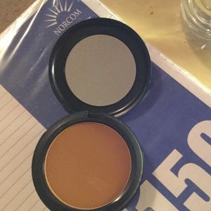 New  authentic mac studio fix powder in NW45