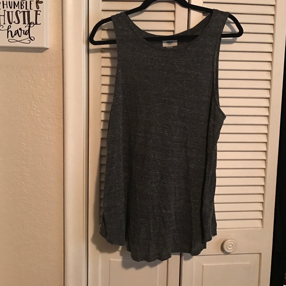 Gray sheer flowy Old Navy tank top
