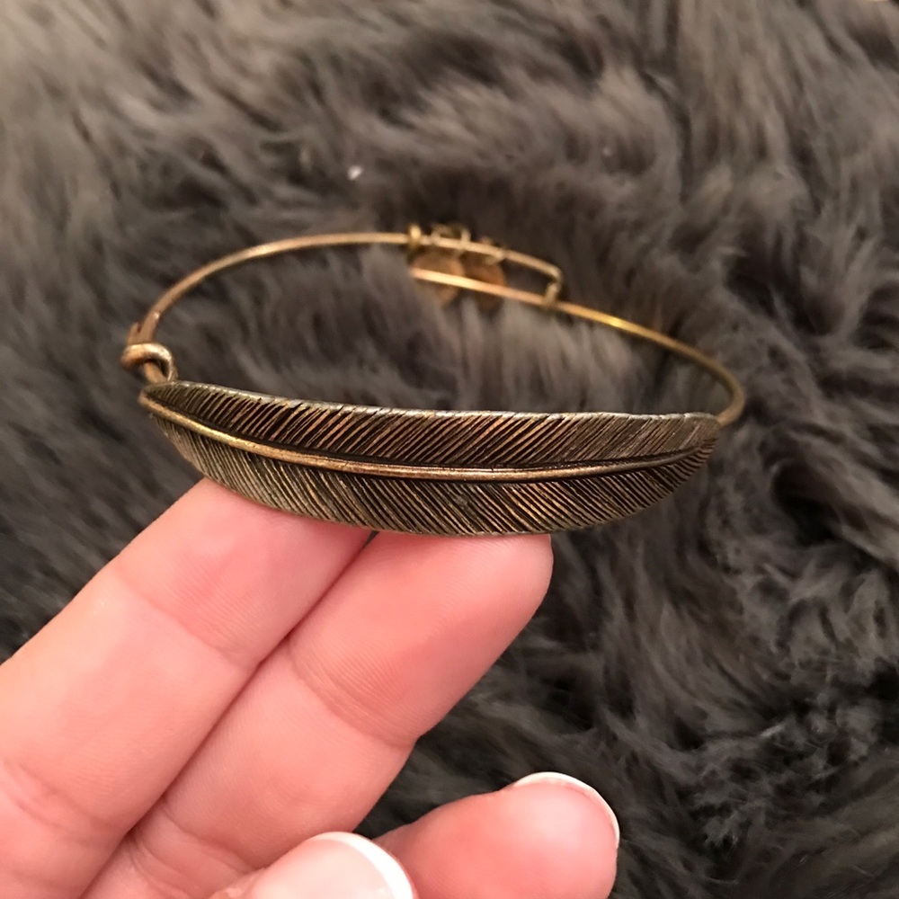 Feather Alex & Ani