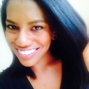 Meet your Posher, Monica