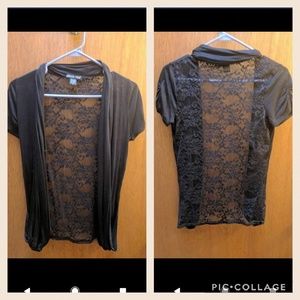 Short sleeve cardigan. Beautiful lace back. T
