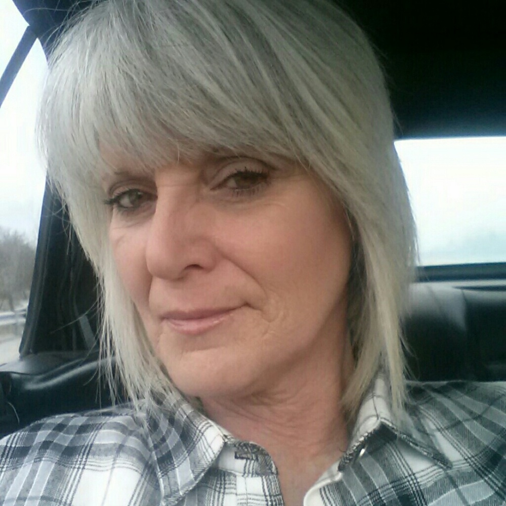 Meet your Posher, Denine