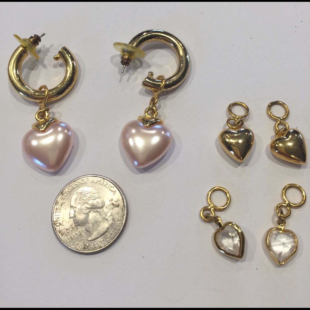 Interchangeable heart earrings.