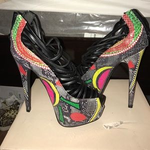 High platform pumps