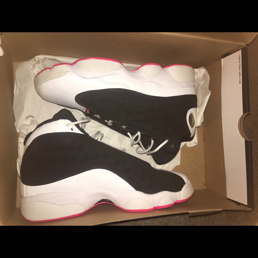 Hyper pink Jordan 13s