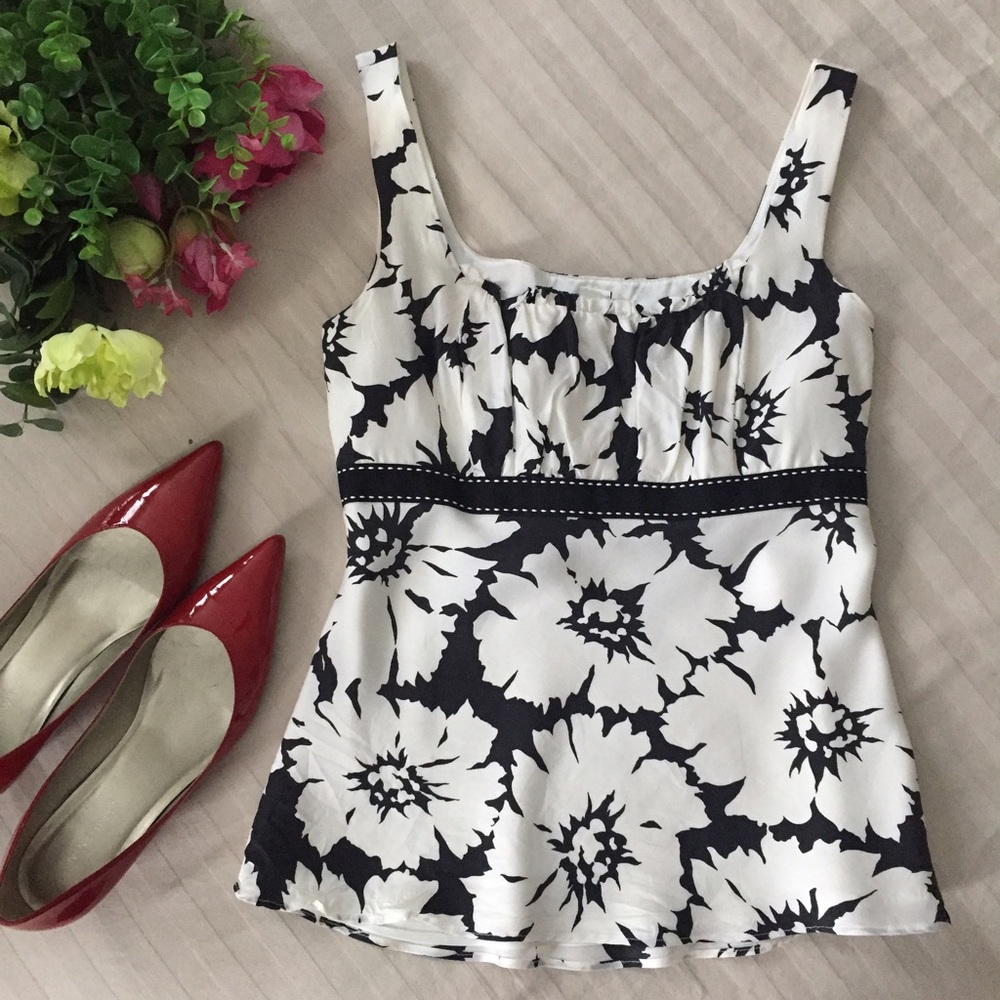 White House | Black Market Bold Print Silk Blouse