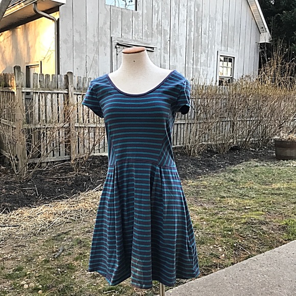 Lauren Conrad Small Striped Sleeve Dress - Picture 4 of 7