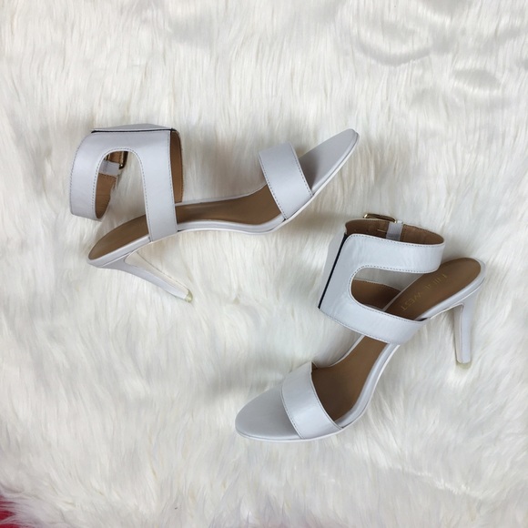 beautiful heeled sandals! - Picture 3 of 8