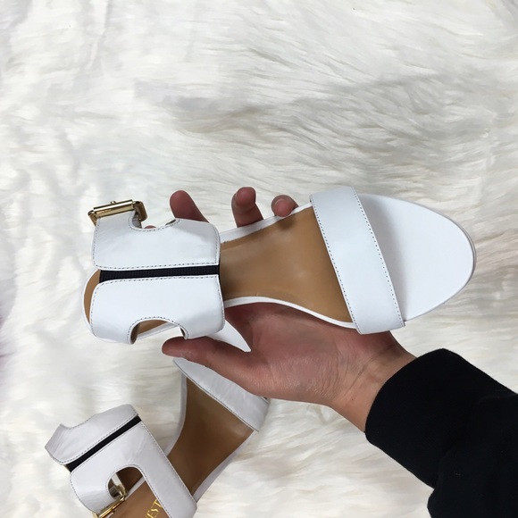 beautiful heeled sandals! - Picture 4 of 8