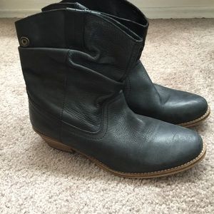 Steve Madden Azurret black cowboy booties cute 9.5