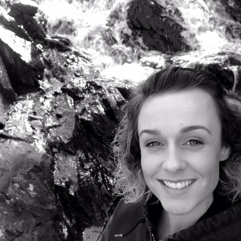 Meet your Posher, Courtney