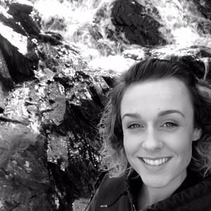 Meet your Posher, Courtney