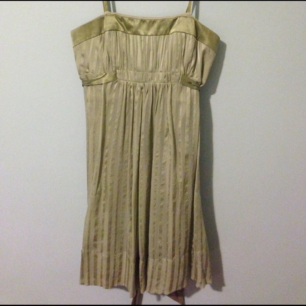 Green BCBG maxazria strapless dress