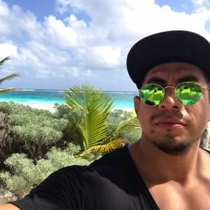 Meet your Posher, Felipe