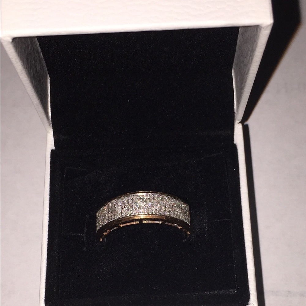 Rose gold diamond band