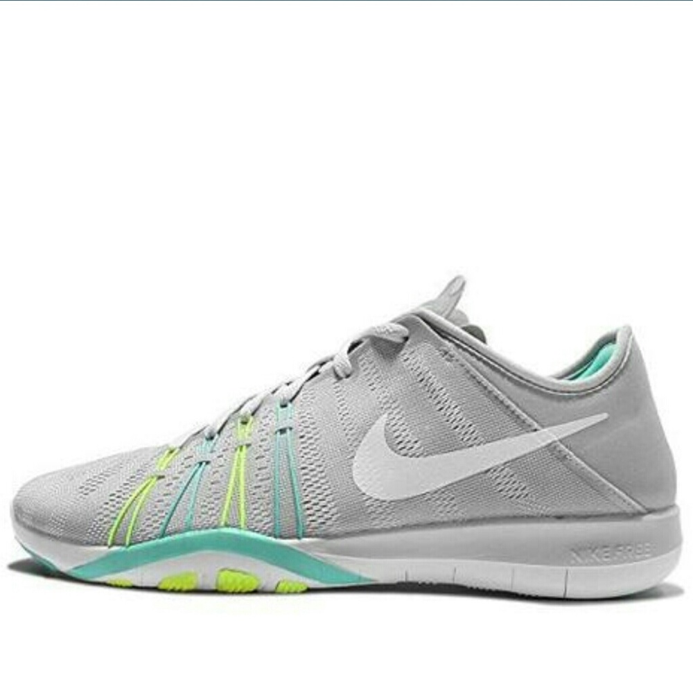 ✨Sale✨Nike Free Trainers 6.0