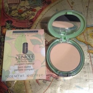 Clinique perfectly real powder shade 102
