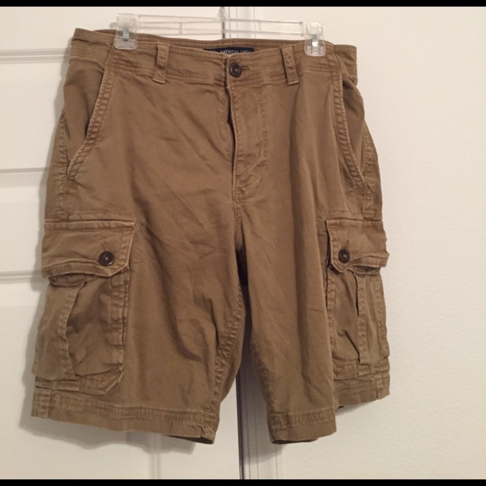 AEO Cargo shorts