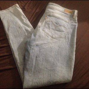Levi jeans