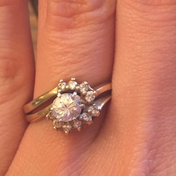 14k yellow gold bridal set - Picture 5 of 8