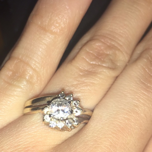 14k yellow gold bridal set - Picture 6 of 8