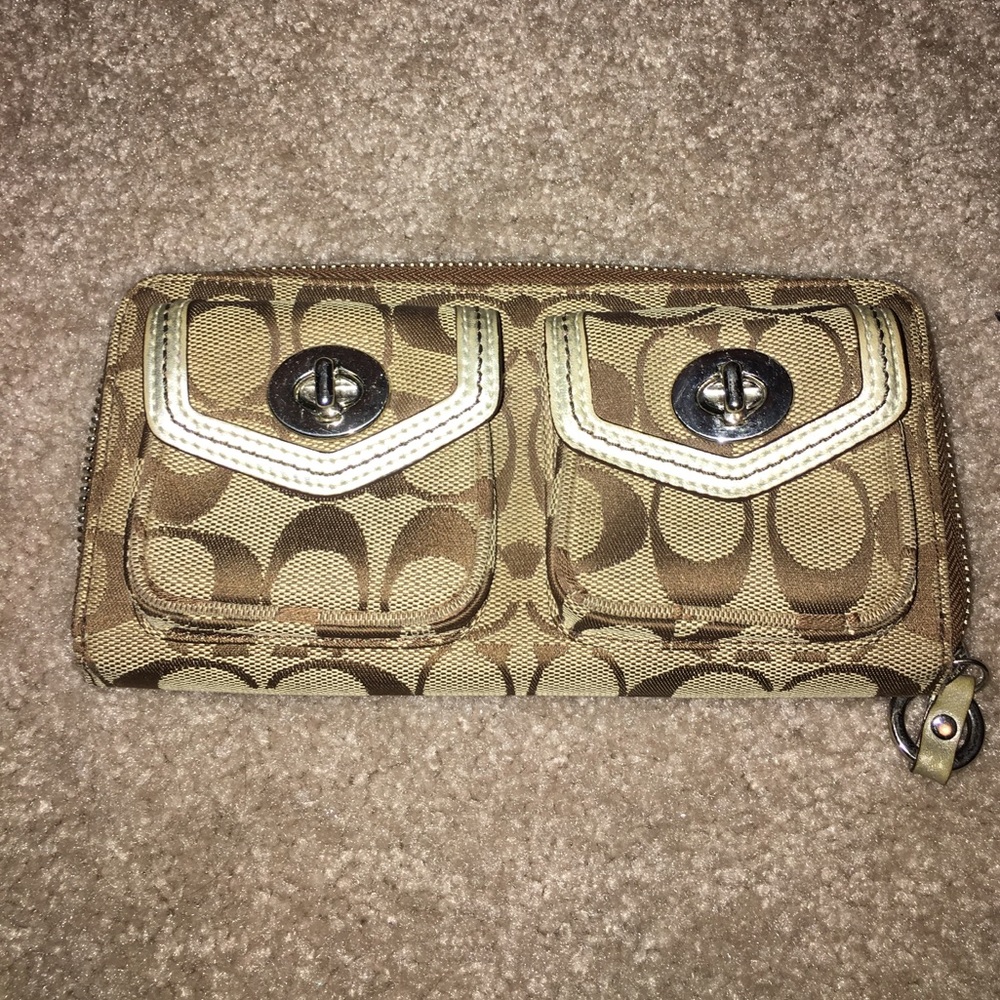 Coach wallet