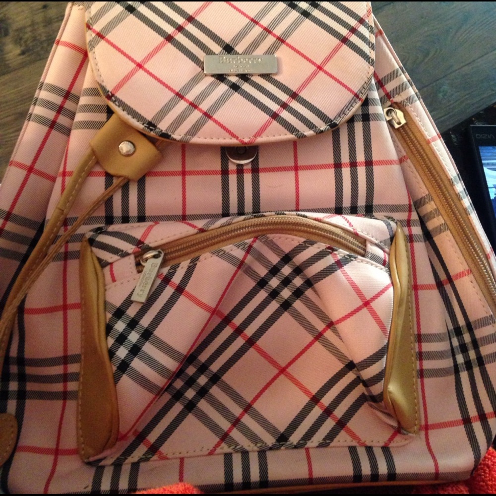 Burberry London Blue Labbel