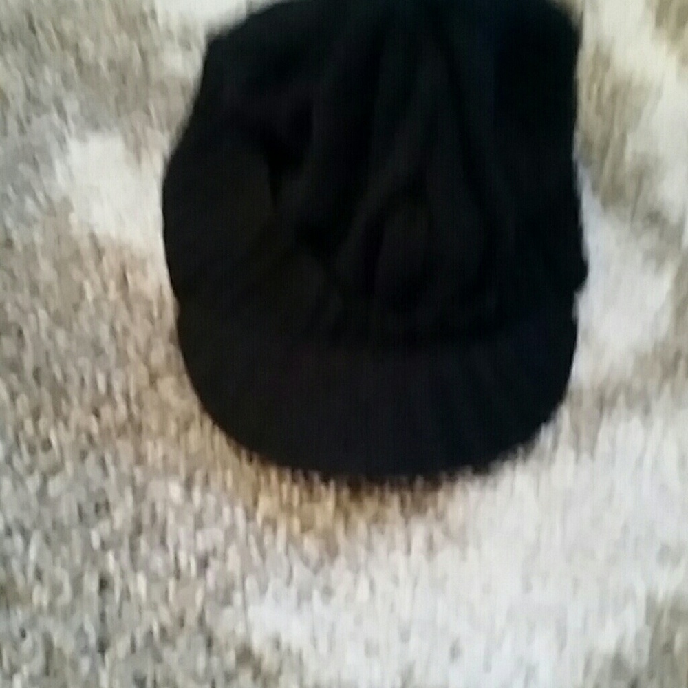 American Eagle beenie hat