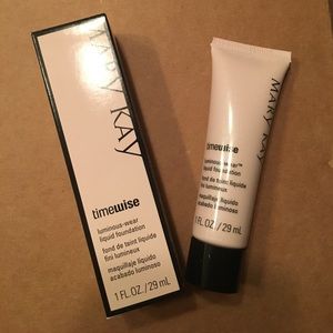 Mary Kay timewise luminous-wear foundation ivory 2