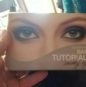 BareMinerals smokey eye tutorial