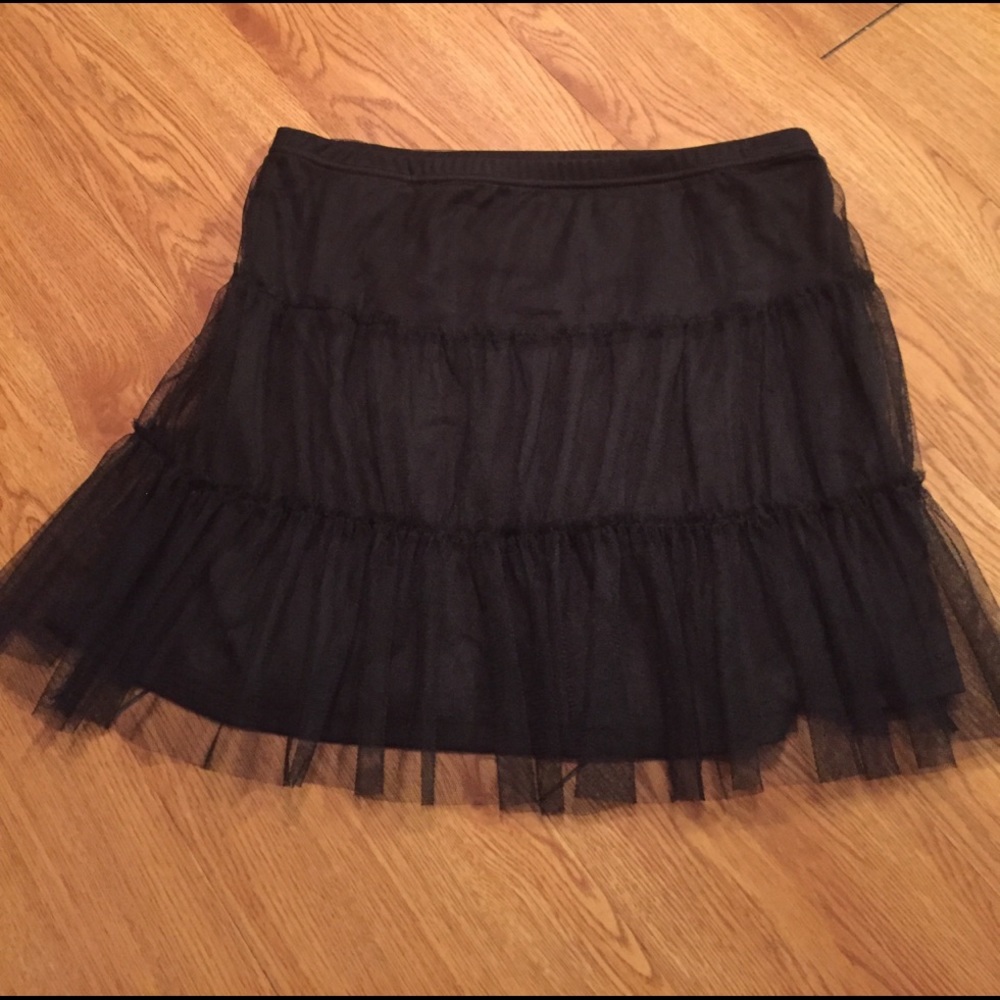 SOLD💜 BRAND NEW DANSKIN SKIRT WITH TOOLE OVER LAY