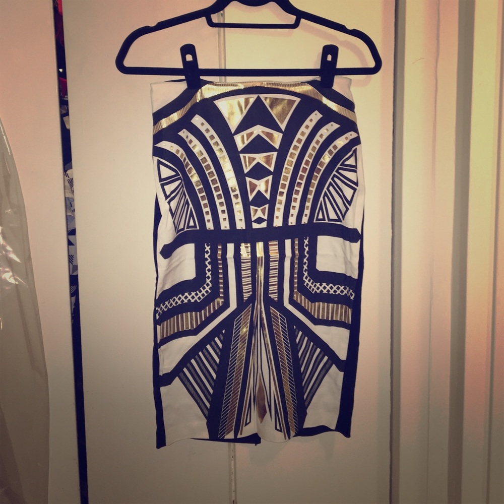 Bodycon pencil skirt!
