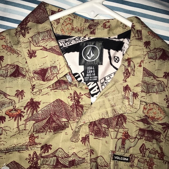 Volcom Button Up Collared Shirt - Picture 4 of 4